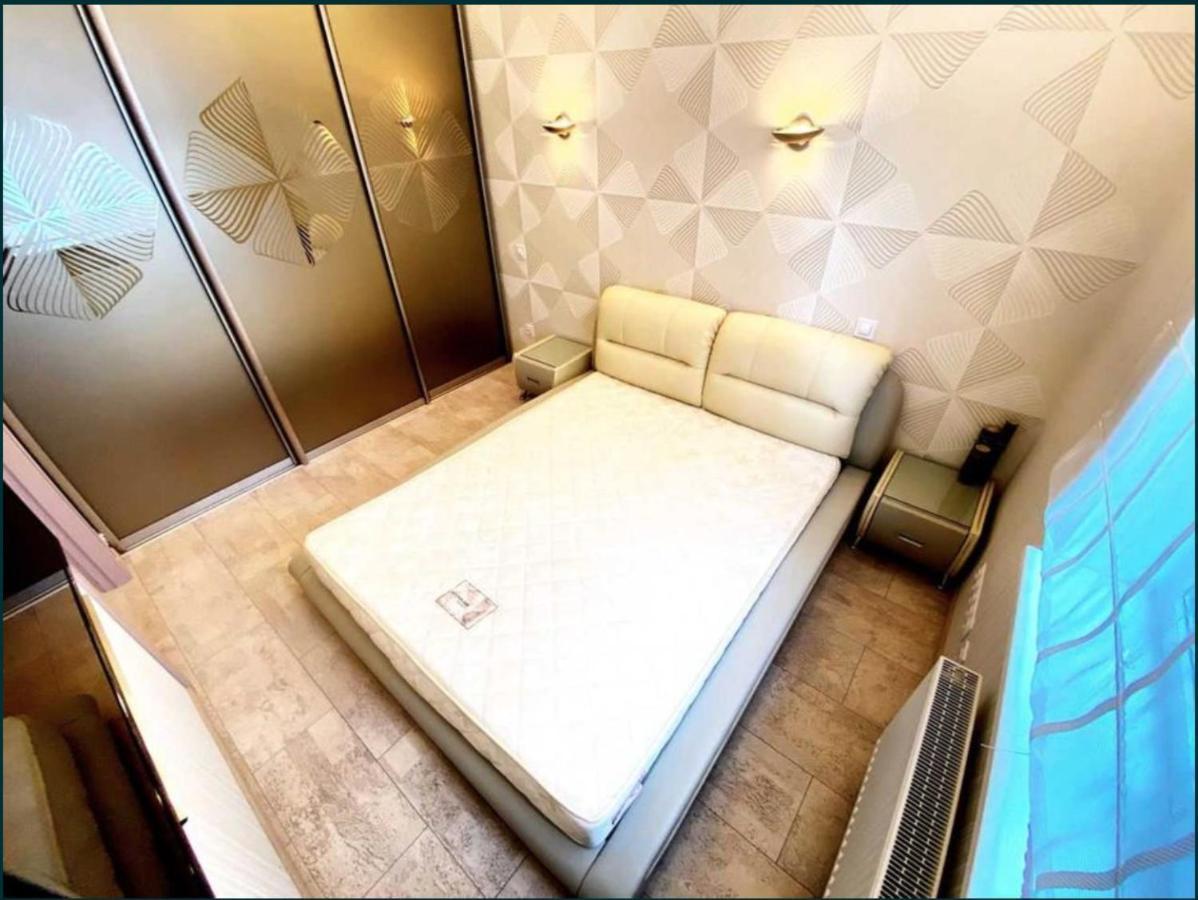 2-Bedroom Most City Center Area Apartment Dnipro Ngoại thất bức ảnh