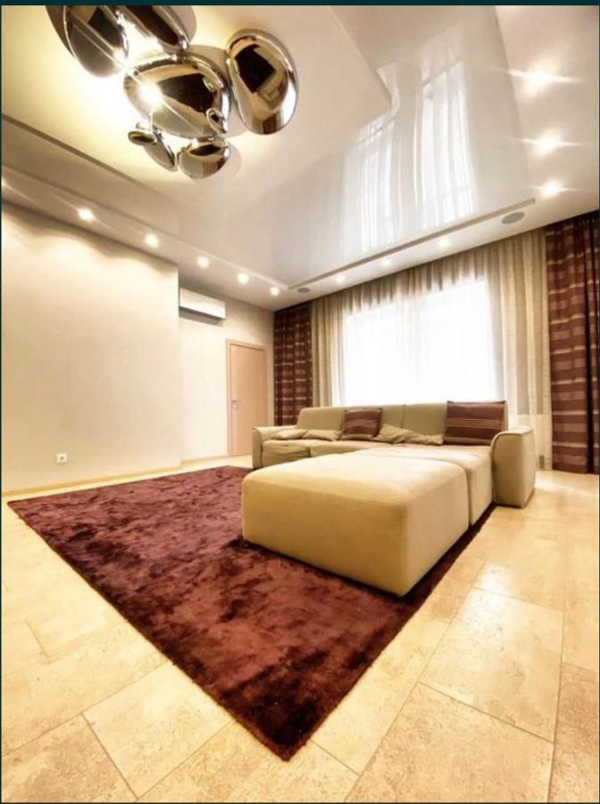 2-Bedroom Most City Center Area Apartment Dnipro Ngoại thất bức ảnh